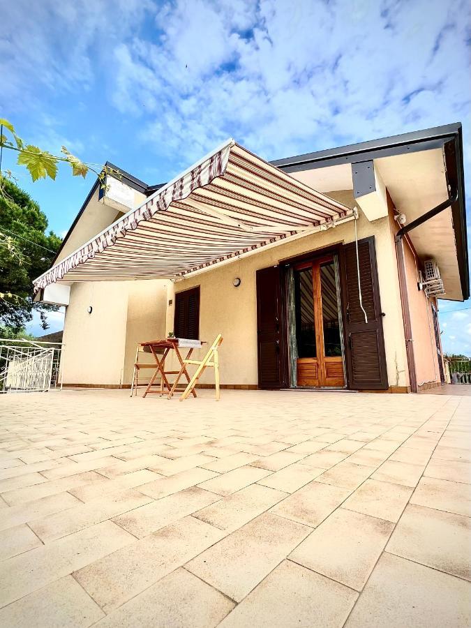 Casa Vacanze "Sautufao" Santa Venerina Exterior foto