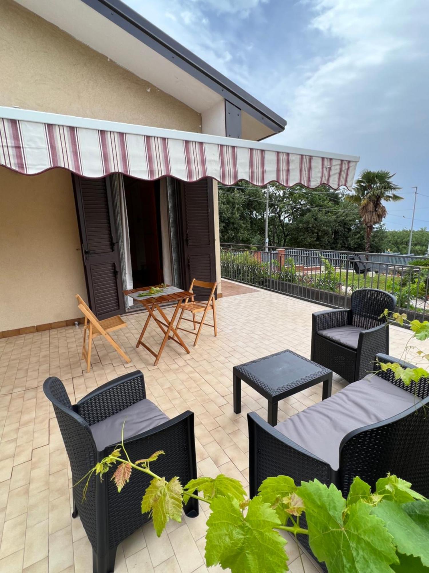 Casa Vacanze "Sautufao" Santa Venerina Exterior foto